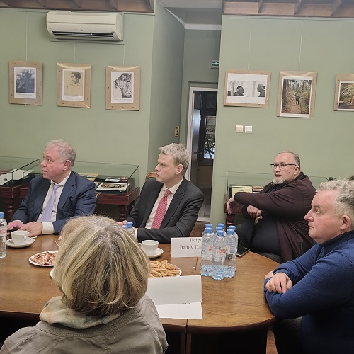 6 ноября в Доме Лосева прошёл круглый стол «Архитектура Пресни и Арбата: внедрение «зеленых» технологий в строительстве»